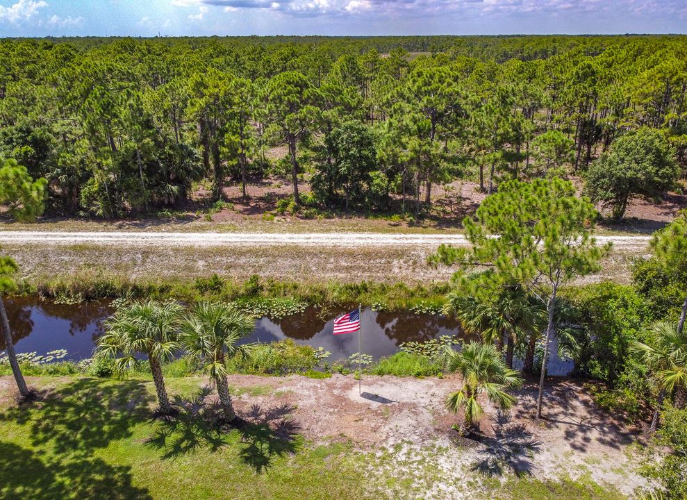 Под контрактом: $845,000 (4 спален, 3 ванн, 2291 Квадратных фут)