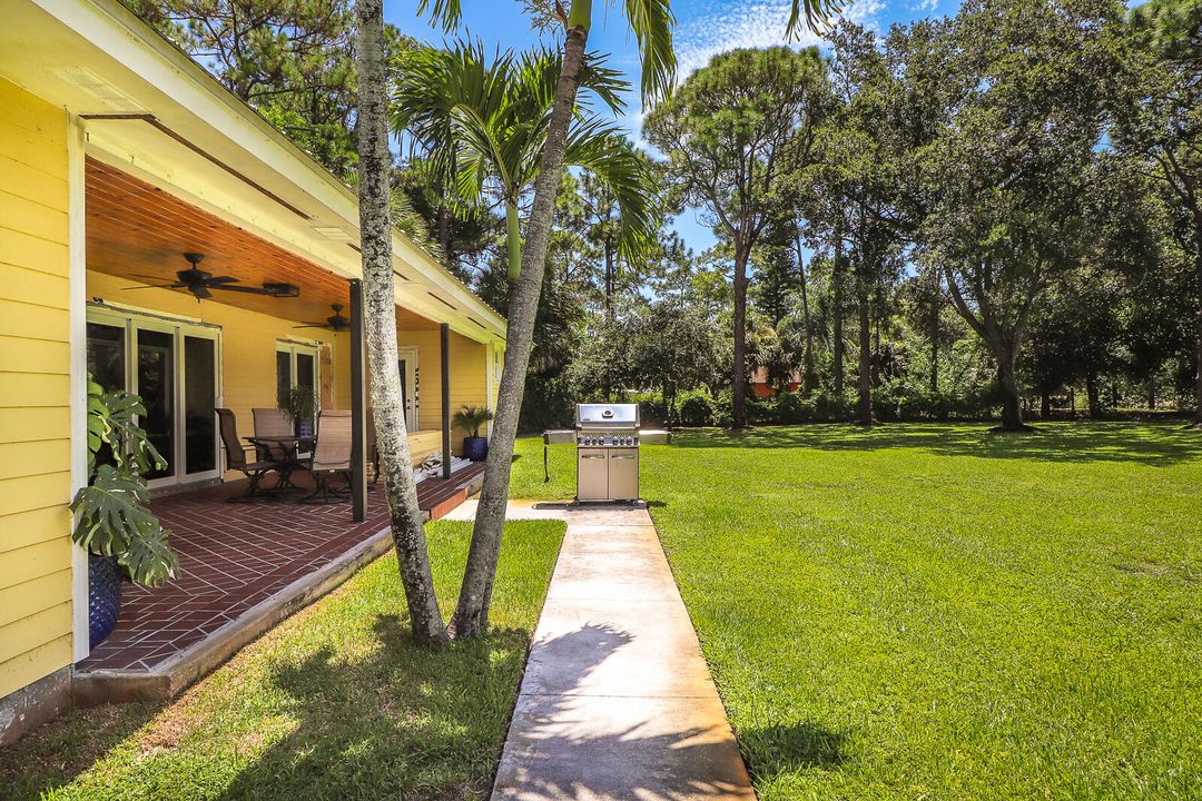 Под контрактом: $845,000 (4 спален, 3 ванн, 2291 Квадратных фут)