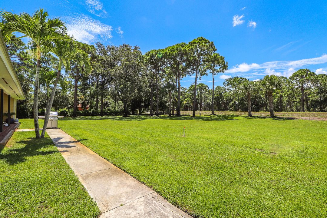 Под контрактом: $845,000 (4 спален, 3 ванн, 2291 Квадратных фут)