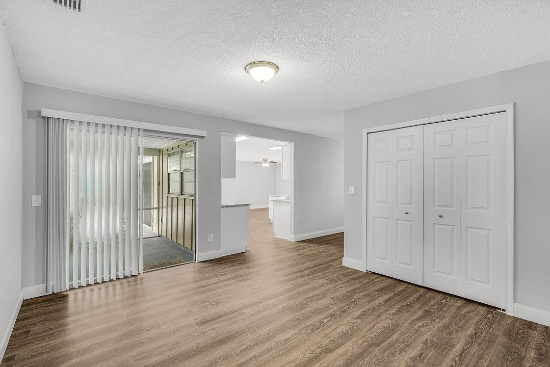 合同活跃: $389,000 (3 贝兹, 2 浴室, 1876 平方英尺)