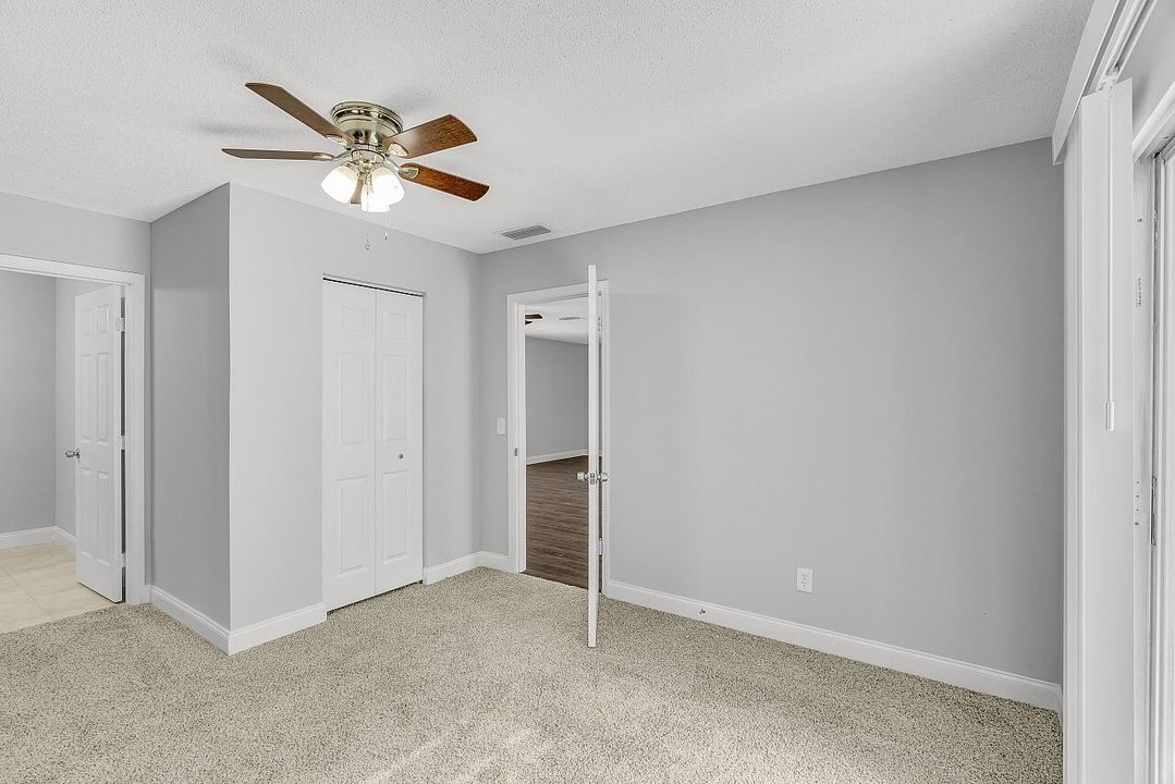 合同活跃: $389,000 (3 贝兹, 2 浴室, 1876 平方英尺)