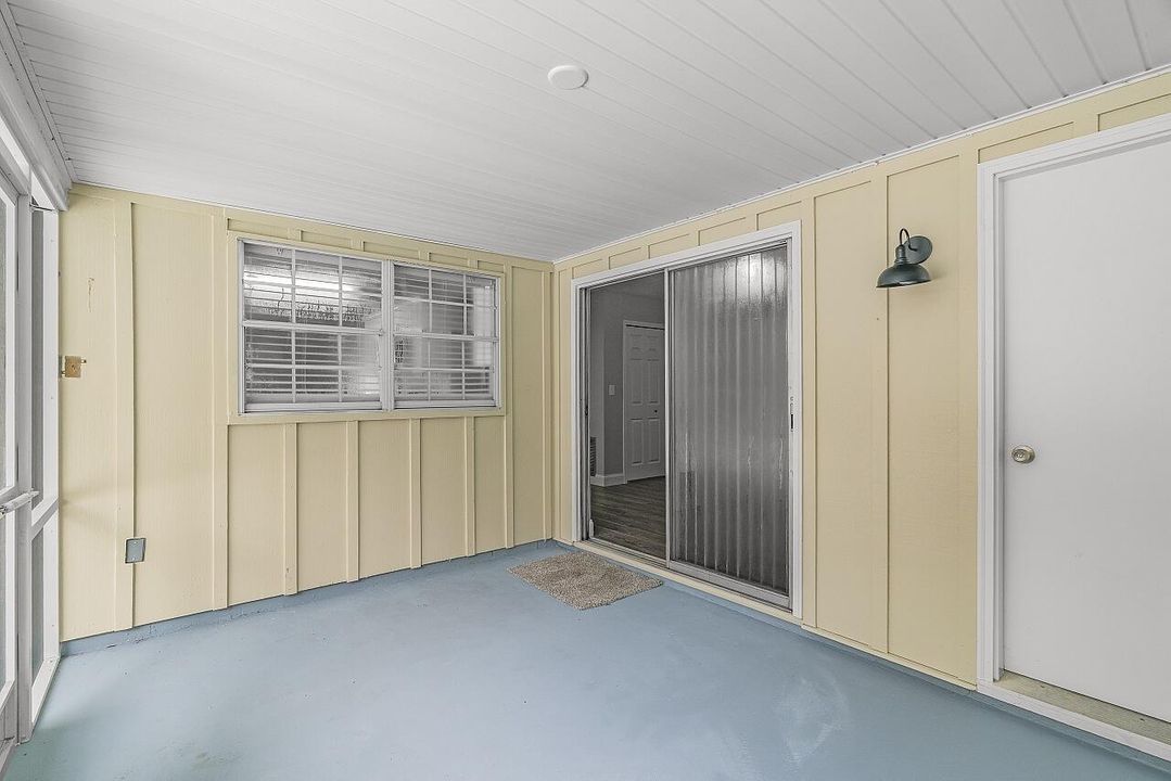 合同活跃: $389,000 (3 贝兹, 2 浴室, 1876 平方英尺)