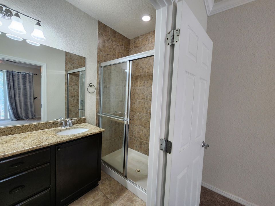 Active With Contract: $3,400 (3 beds, 2 baths, 1533 Square Feet)