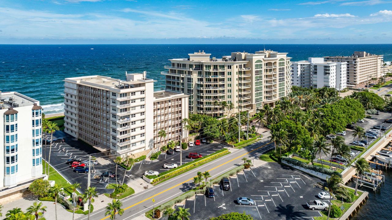 Active With Contract: $2,450 (1 beds, 1 baths, 690 Square Feet)