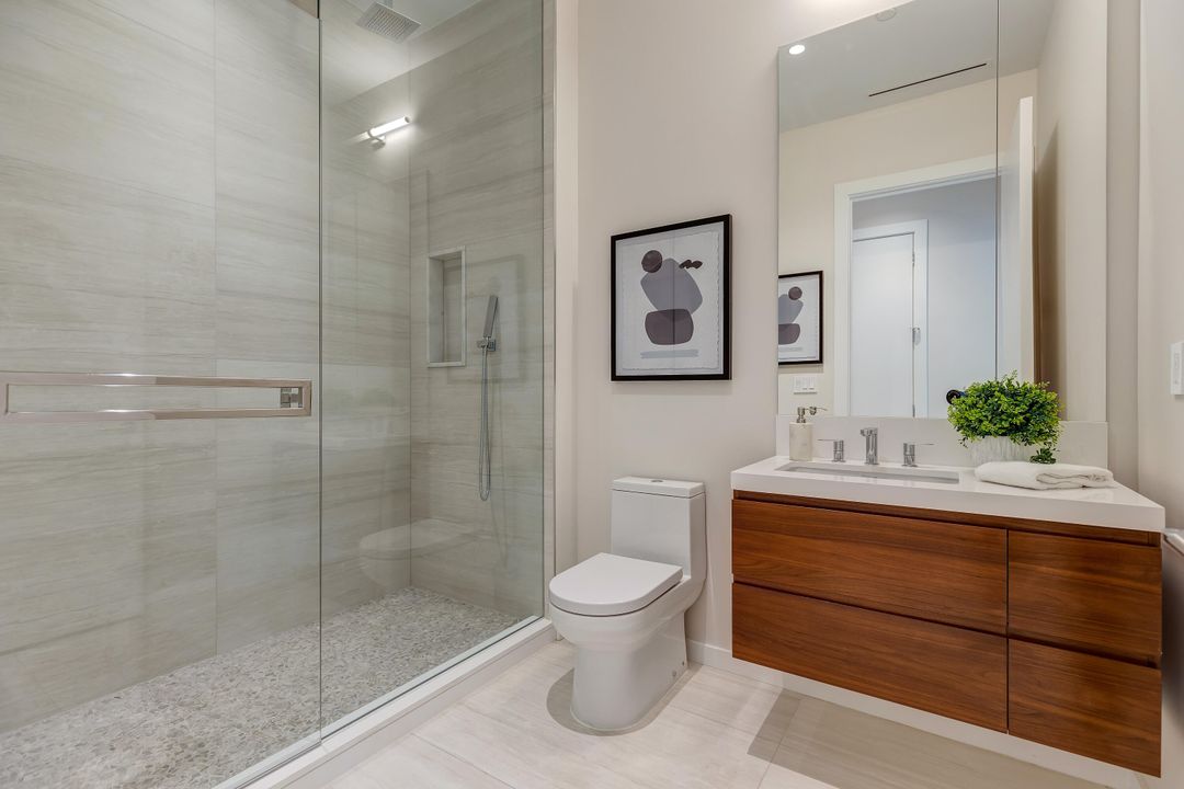 For Rent: $16,000 (2 beds, 2 baths, 1561 Square Feet)