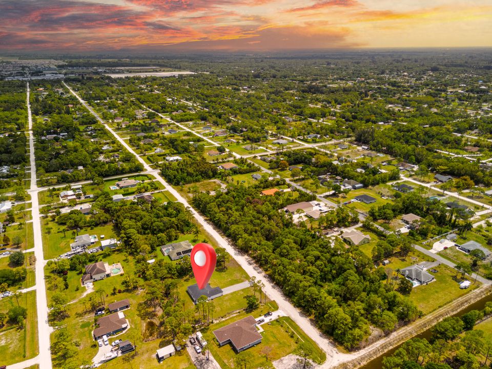 Active With Contract: $765,000 (4 beds, 2 baths, 2256 Square Feet)