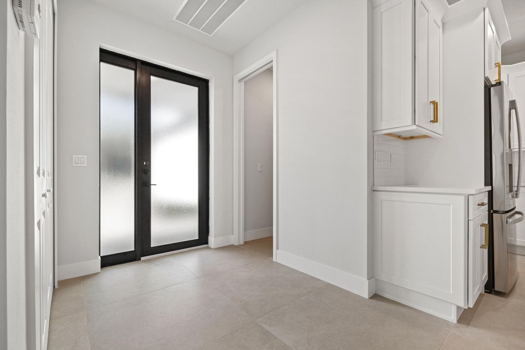 Active With Contract: $765,000 (4 beds, 2 baths, 2256 Square Feet)