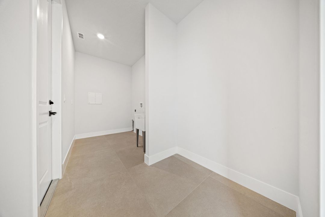 Active With Contract: $765,000 (4 beds, 2 baths, 2256 Square Feet)