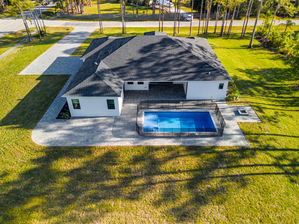 Active With Contract: $1,175,000 (4 beds, 3 baths, 2946 Square Feet)