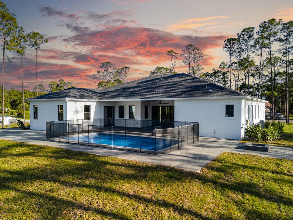 Active With Contract: $1,175,000 (4 beds, 3 baths, 2946 Square Feet)