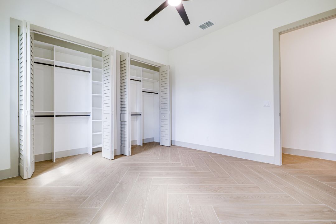 Active With Contract: $1,175,000 (4 beds, 3 baths, 2946 Square Feet)