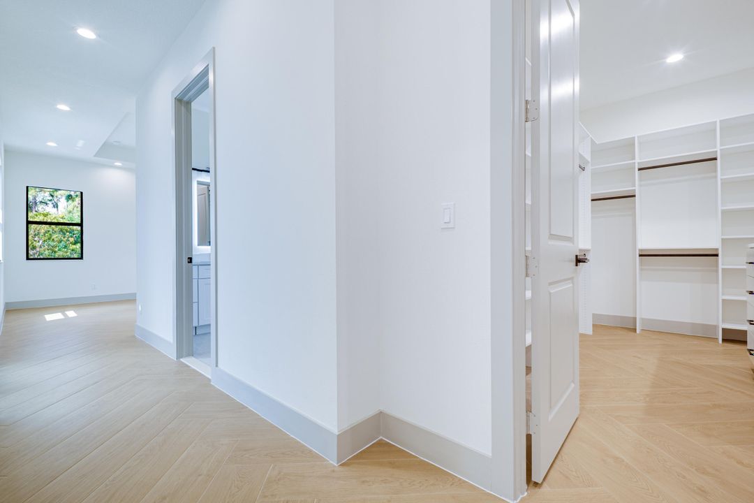 Active With Contract: $1,175,000 (4 beds, 3 baths, 2946 Square Feet)