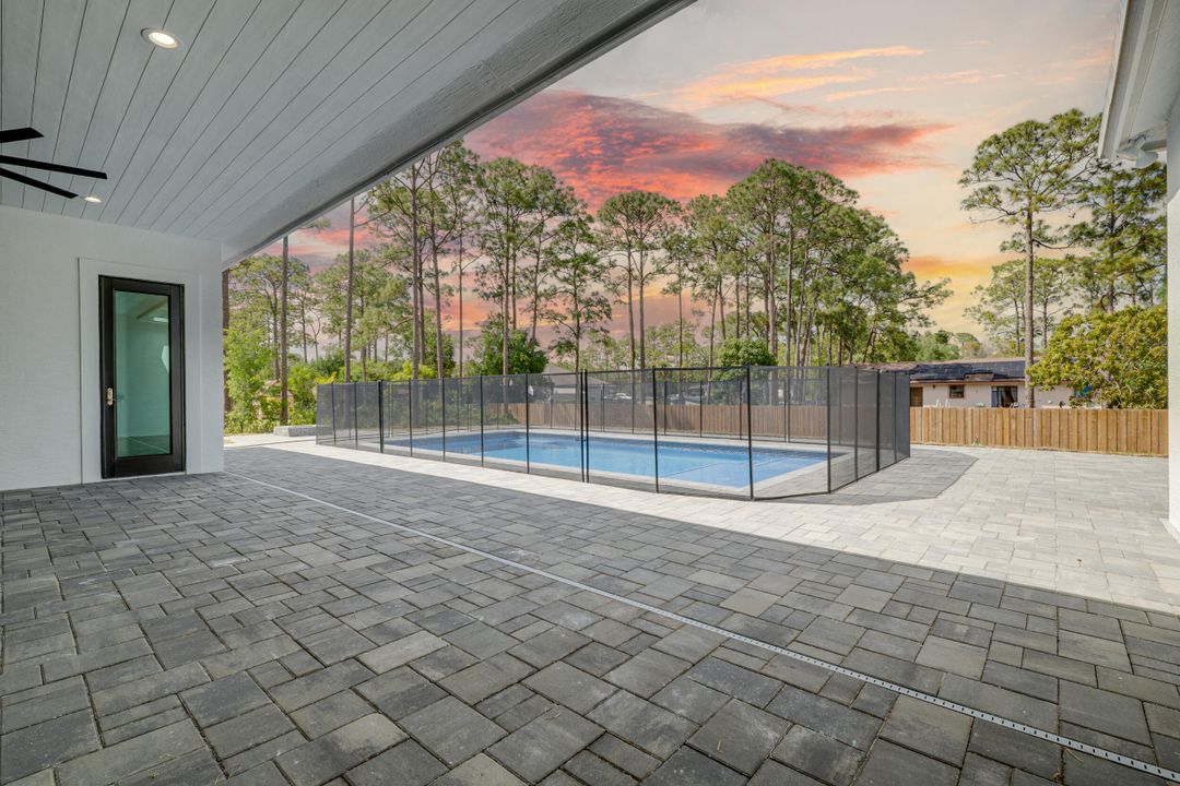 Active With Contract: $1,175,000 (4 beds, 3 baths, 2946 Square Feet)