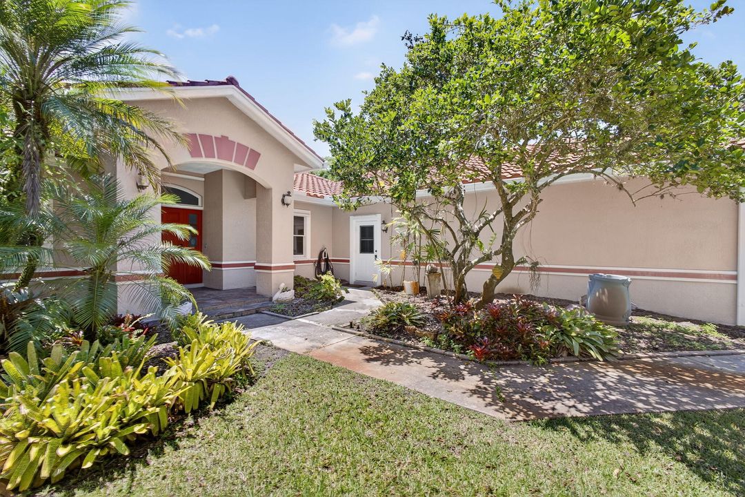 For Sale: $785,000 (4 beds, 3 baths, 2931 Square Feet)