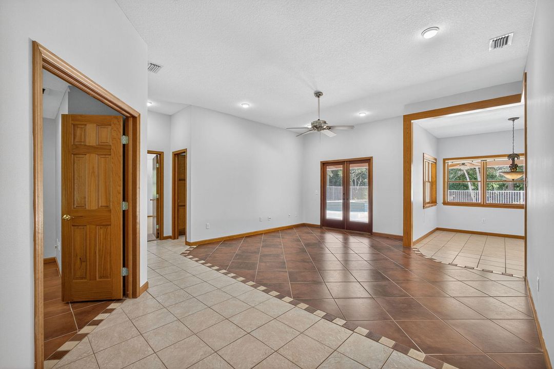 For Sale: $785,000 (4 beds, 3 baths, 2931 Square Feet)