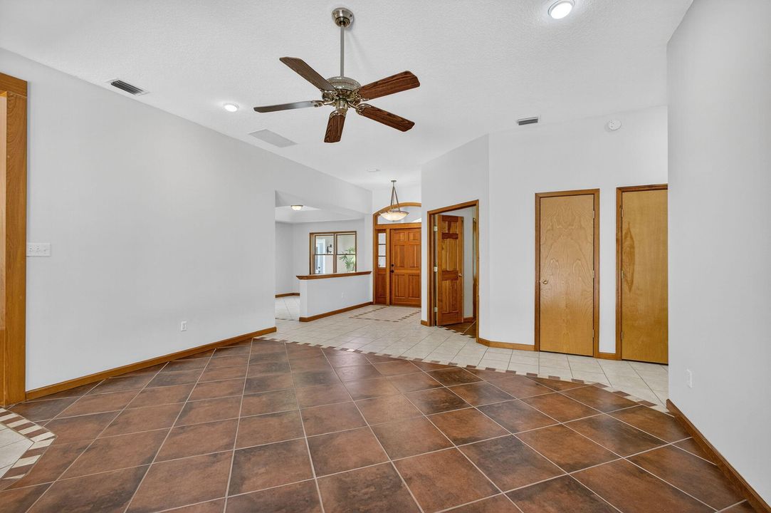 For Sale: $785,000 (4 beds, 3 baths, 2931 Square Feet)