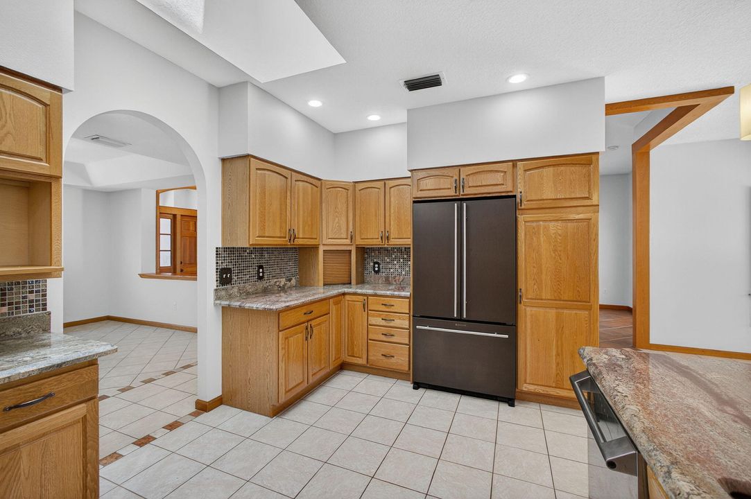 For Sale: $785,000 (4 beds, 3 baths, 2931 Square Feet)