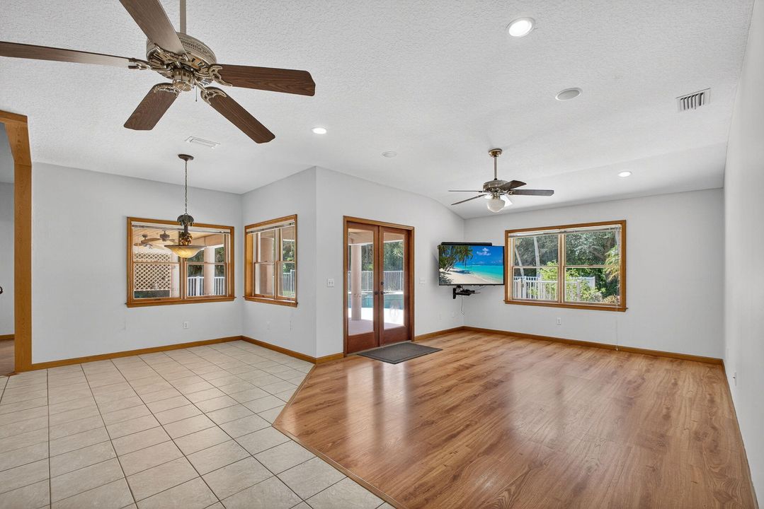 For Sale: $785,000 (4 beds, 3 baths, 2931 Square Feet)