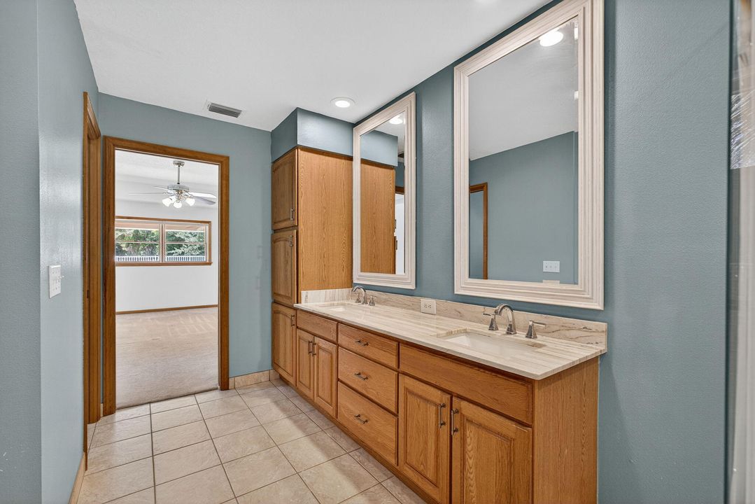 For Sale: $785,000 (4 beds, 3 baths, 2931 Square Feet)