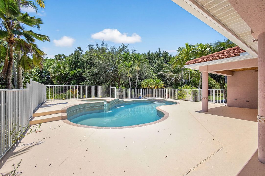 For Sale: $785,000 (4 beds, 3 baths, 2931 Square Feet)