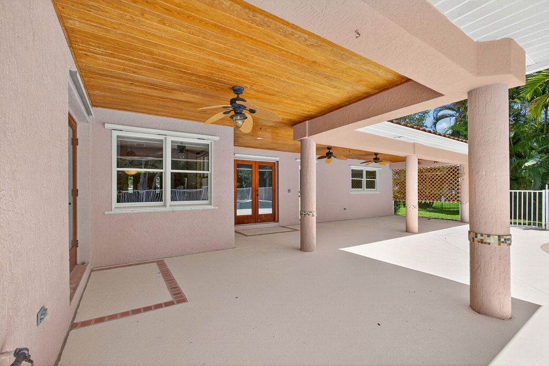 For Sale: $785,000 (4 beds, 3 baths, 2931 Square Feet)