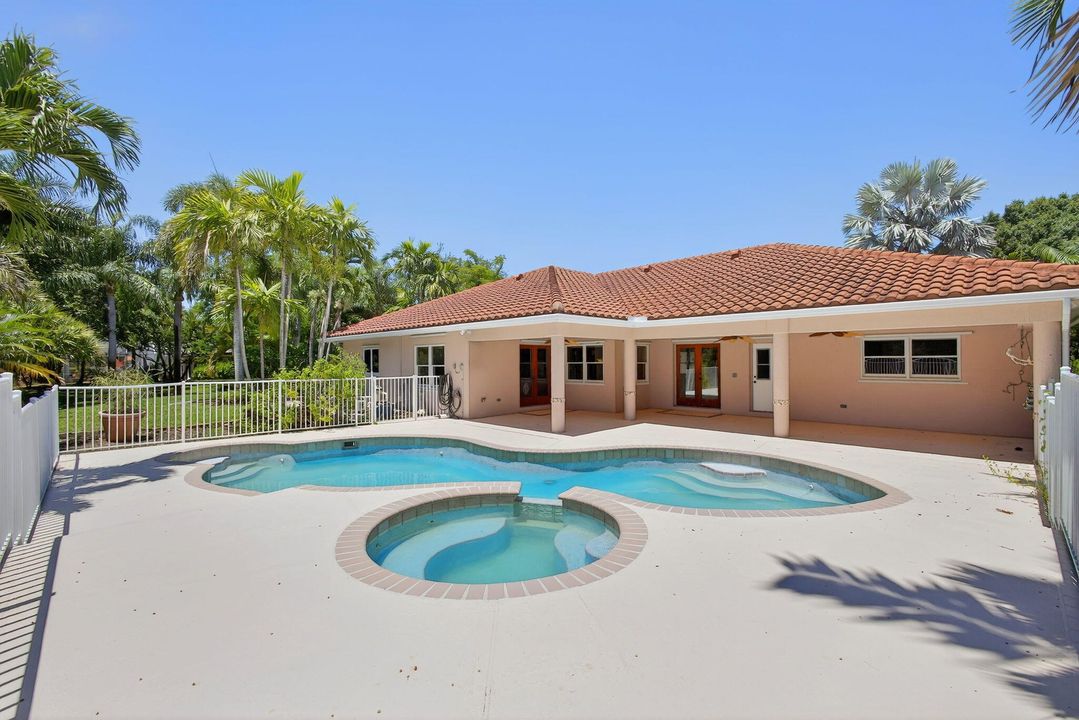 For Sale: $785,000 (4 beds, 3 baths, 2931 Square Feet)