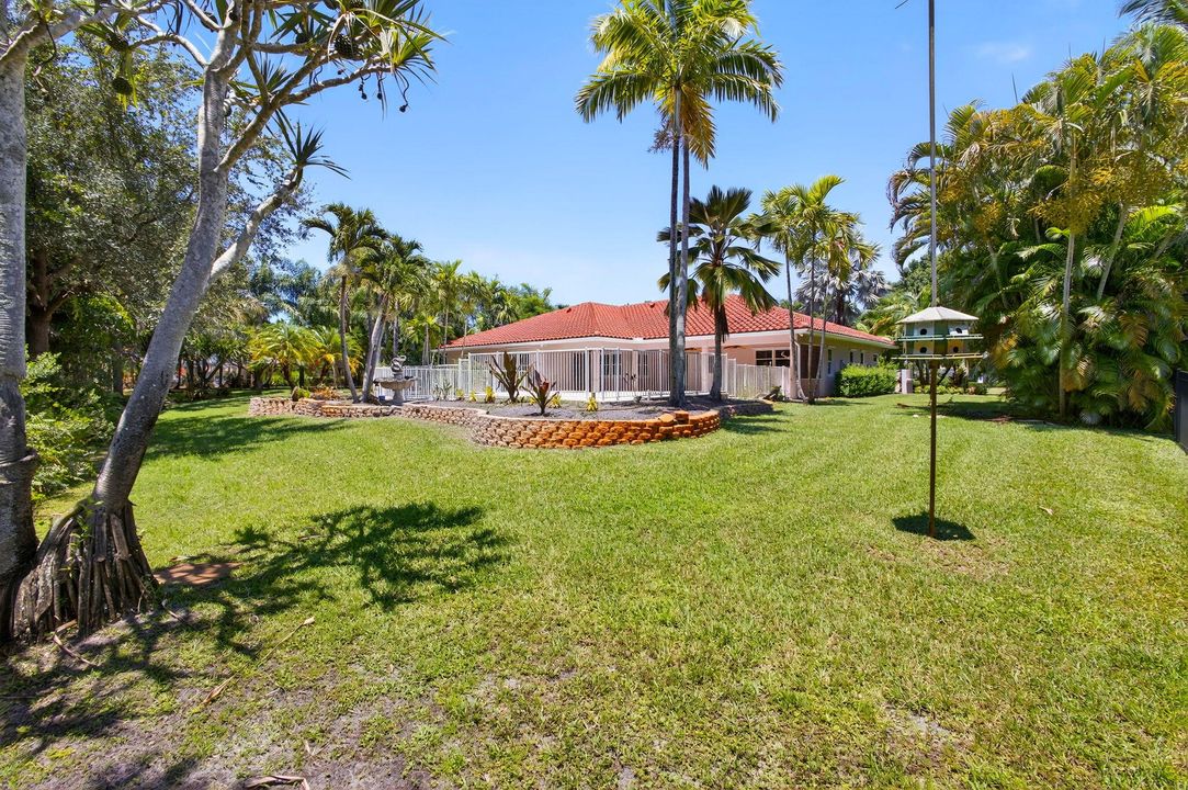 For Sale: $785,000 (4 beds, 3 baths, 2931 Square Feet)