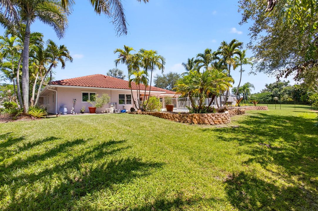 For Sale: $785,000 (4 beds, 3 baths, 2931 Square Feet)