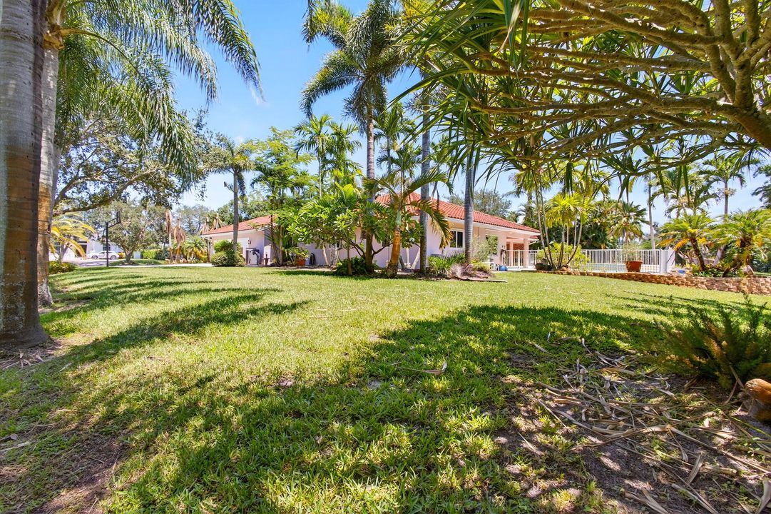 For Sale: $785,000 (4 beds, 3 baths, 2931 Square Feet)