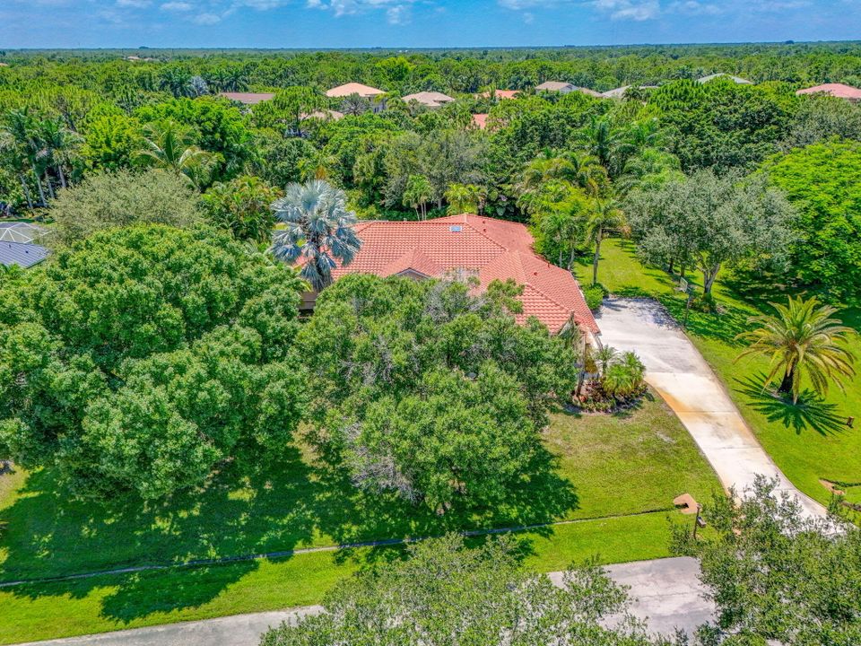 For Sale: $785,000 (4 beds, 3 baths, 2931 Square Feet)