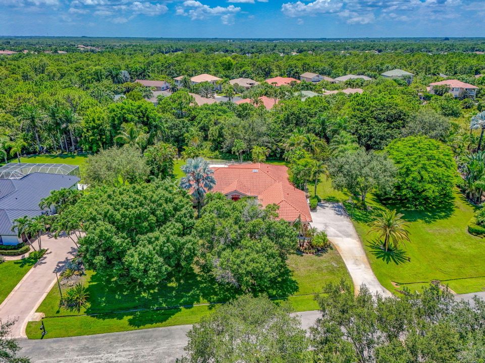 For Sale: $785,000 (4 beds, 3 baths, 2931 Square Feet)