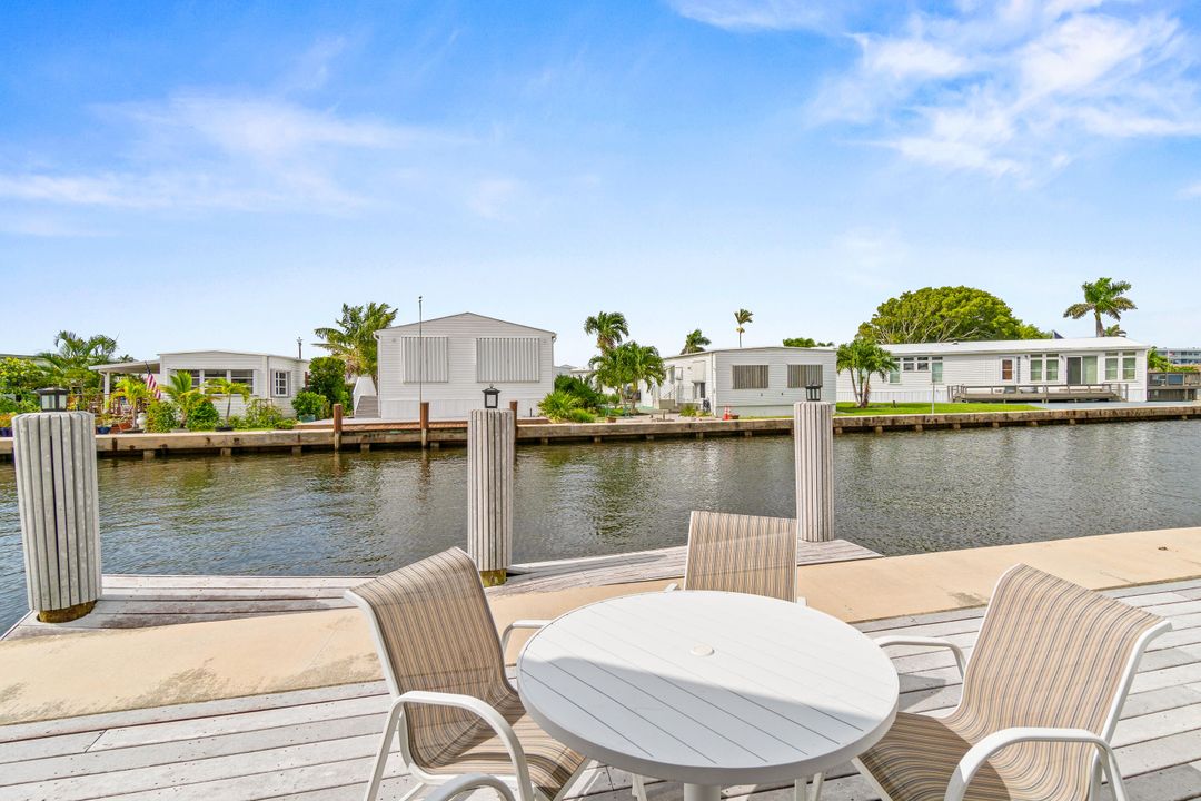 待售: $599,000 (2 贝兹, 2 浴室, 924 平方英尺)