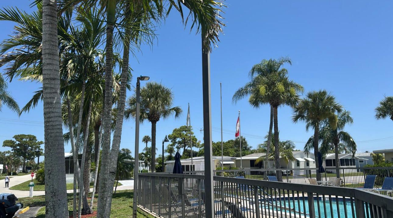 出租: $1,500 (2 贝兹, 2 浴室, 720 平方英尺)