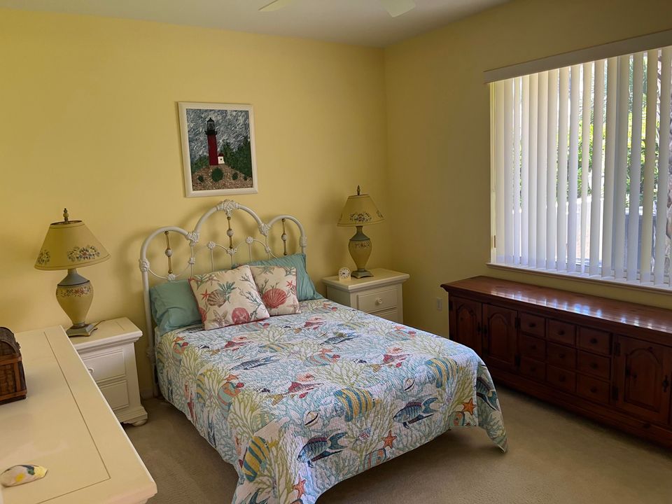 Activo con contrato: $699,500 (3 camas, 2 baños, 2303 Pies cuadrados)