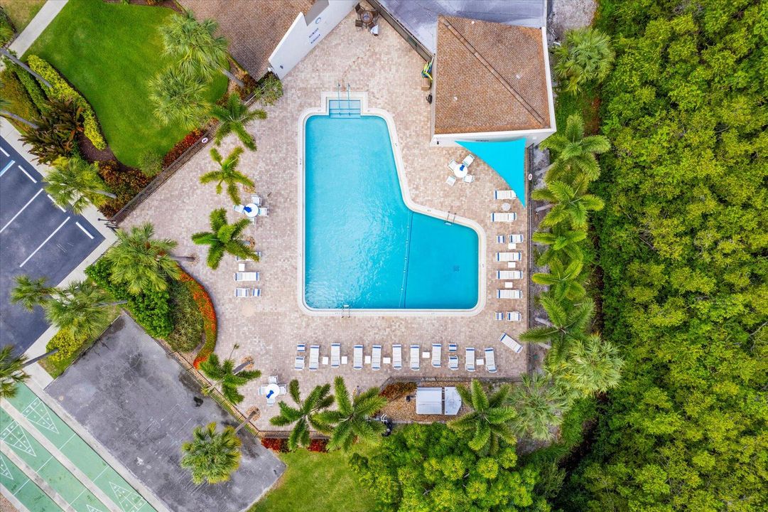 待售: $249,900 (2 贝兹, 2 浴室, 1072 平方英尺)