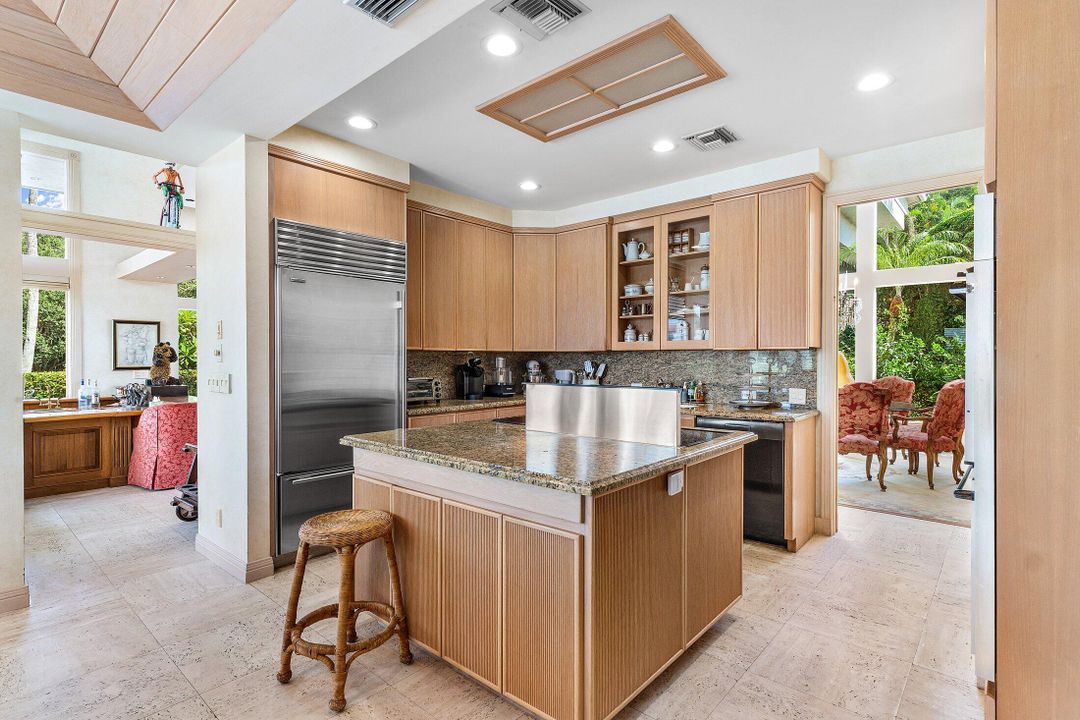 For Sale: $12,500,000 (7 beds, 8 baths, 6542 Square Feet)