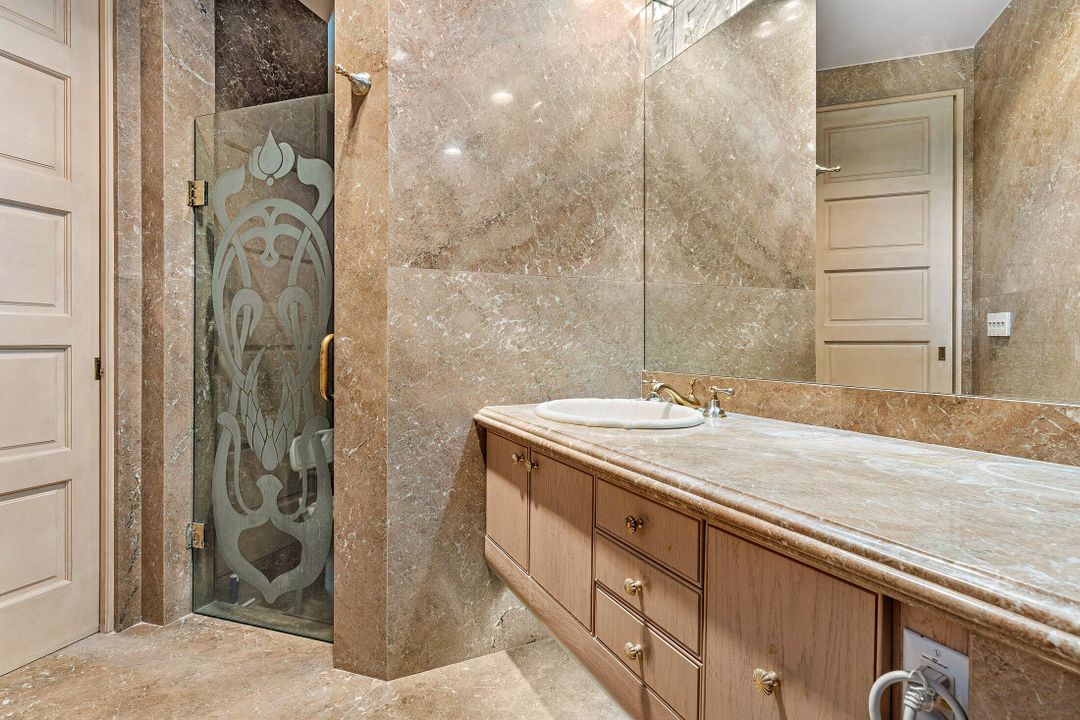 For Sale: $12,500,000 (7 beds, 8 baths, 6542 Square Feet)