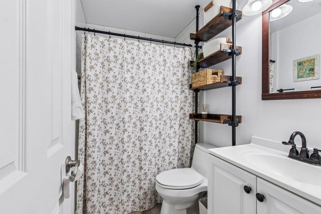 For Sale: $650,000 (0 beds, 0 baths, 1732 Square Feet)