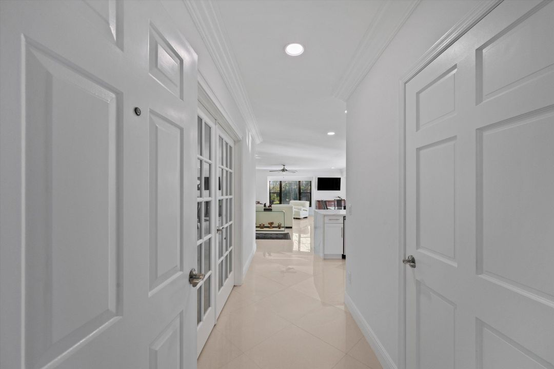 На продажу: $915,000 (3 спален, 3 ванн, 1800 Квадратных фут)