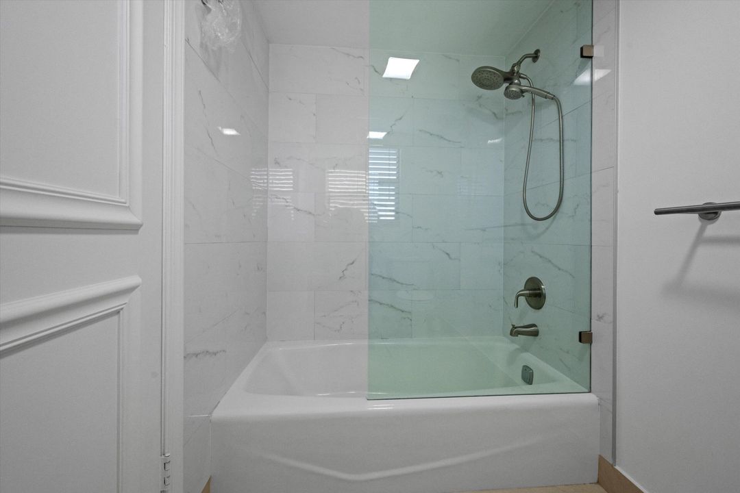 На продажу: $915,000 (3 спален, 3 ванн, 1800 Квадратных фут)