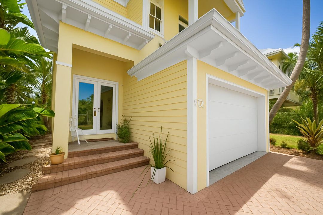 For Sale: $2,999,000 (4 beds, 4 baths, 3557 Square Feet)