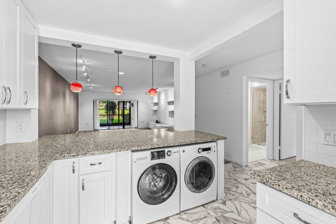 For Sale: $69,900 (2 beds, 2 baths, 1383 Square Feet)