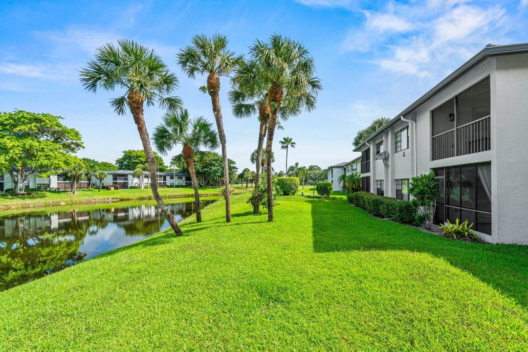 For Sale: $69,900 (2 beds, 2 baths, 1383 Square Feet)