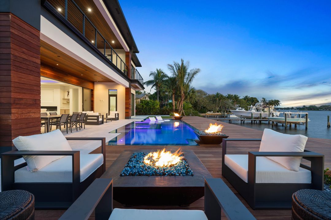 For Sale: $12,495,000 (6 beds, 6 baths, 6555 Square Feet)