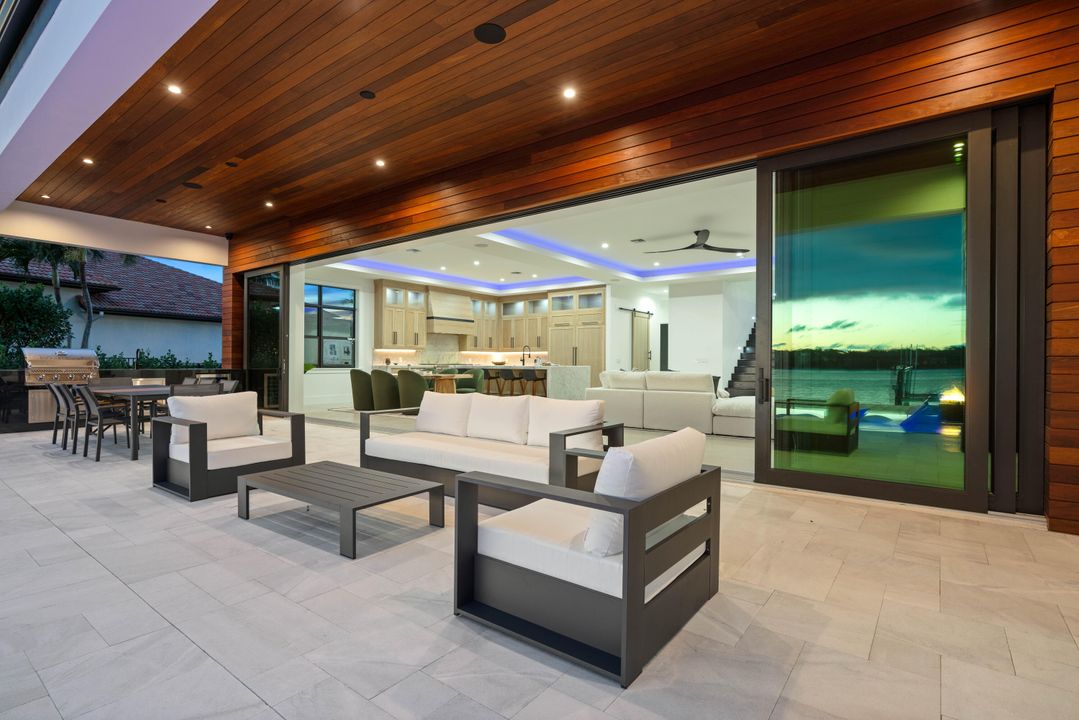 For Sale: $12,495,000 (6 beds, 6 baths, 6555 Square Feet)