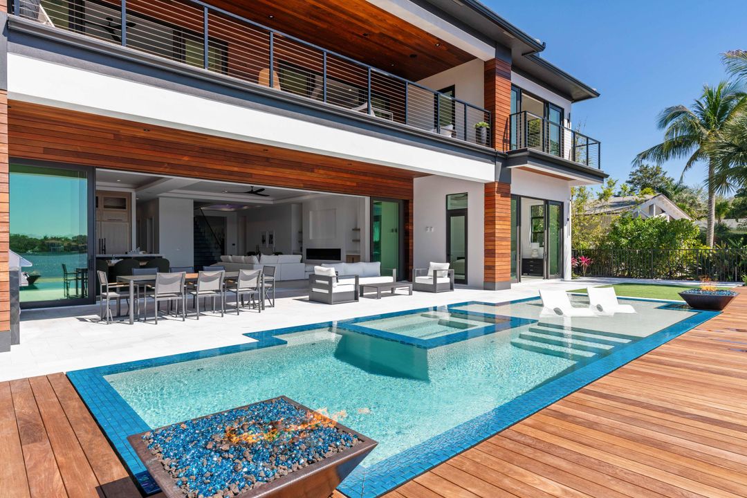 For Sale: $12,495,000 (6 beds, 6 baths, 6555 Square Feet)