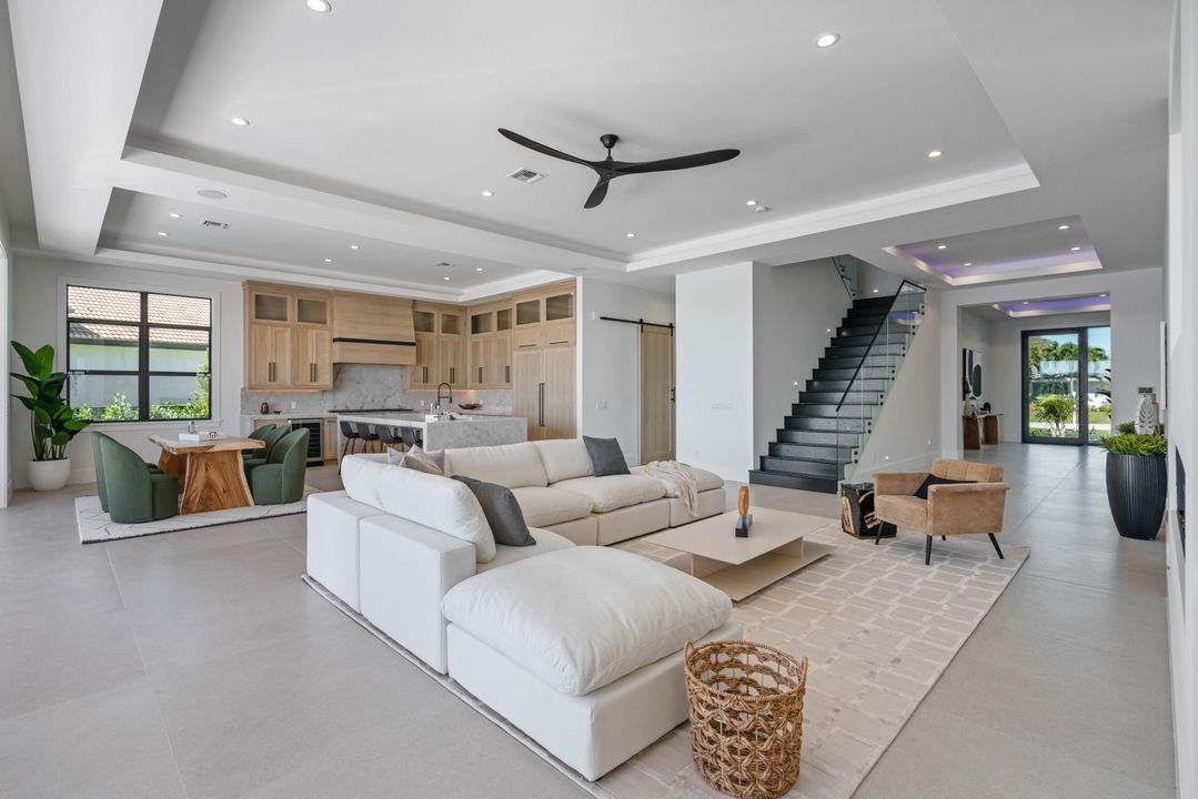 For Sale: $12,495,000 (6 beds, 6 baths, 6555 Square Feet)