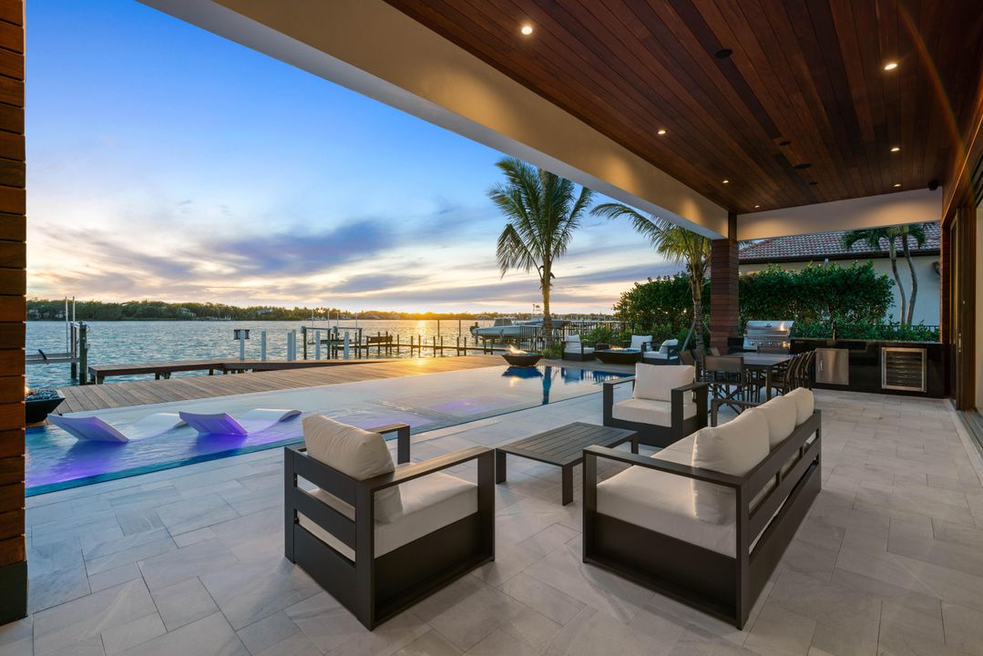 For Sale: $12,495,000 (6 beds, 6 baths, 6555 Square Feet)