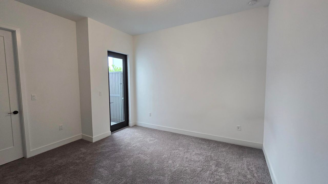 Active With Contract: $8,000 (3 beds, 3 baths, 2240 Square Feet)