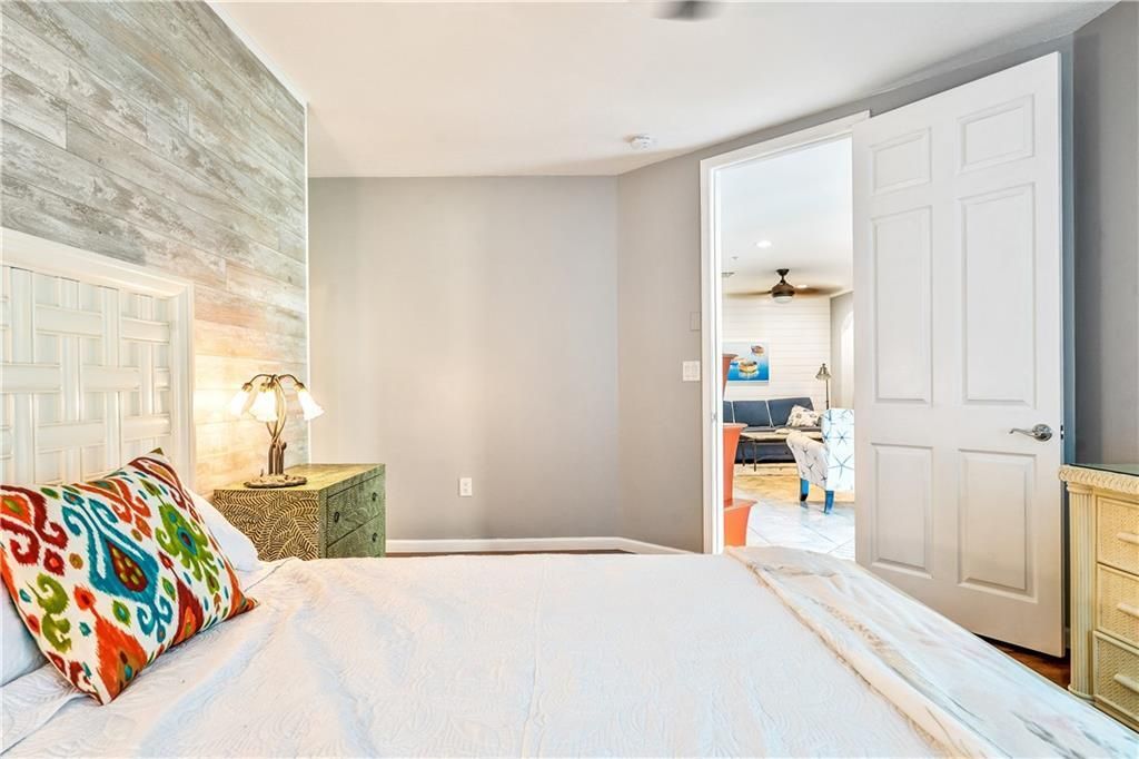 На продажу: $285,000 (3 спален, 2 ванн, 1848 Квадратных фут)